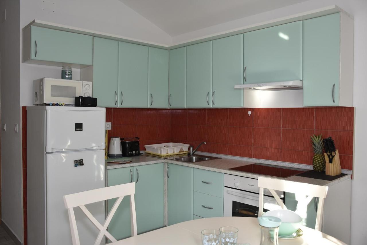 Apartmani Mira Klenovica Eksteriør billede