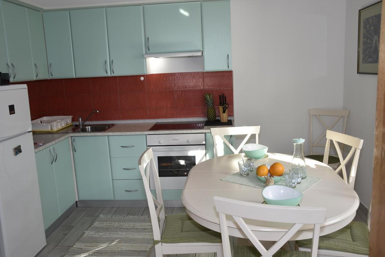 Apartmani Mira Klenovica Eksteriør billede